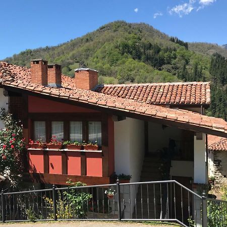 Apartamentos Rurales Los Nogales โคสกายา ภายนอก รูปภาพ