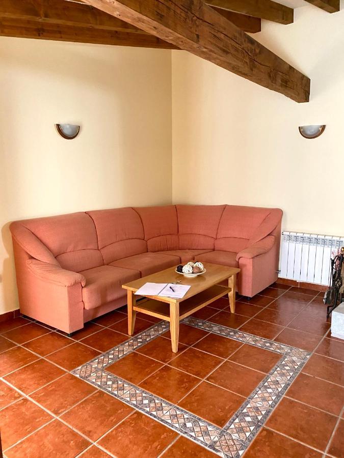 Apartamentos Rurales Los Nogales โคสกายา ภายนอก รูปภาพ