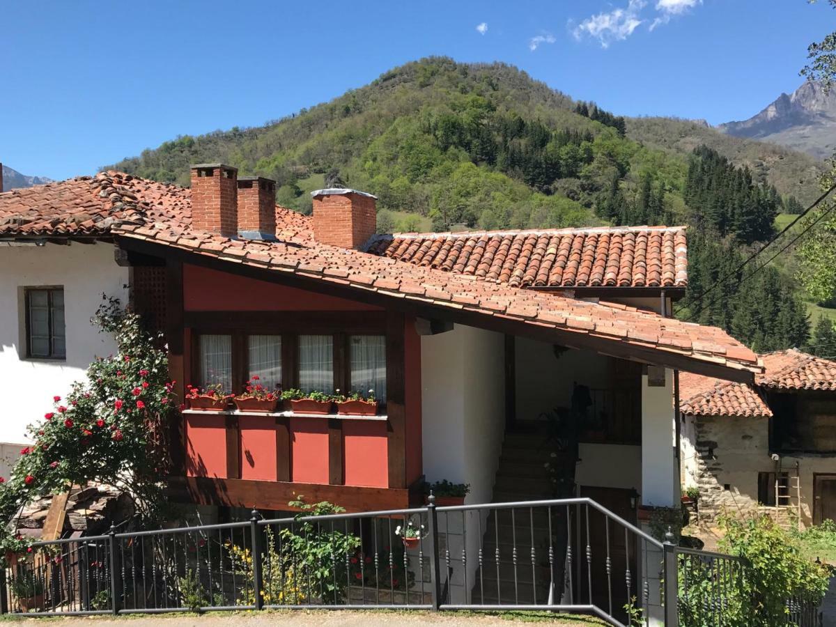 Apartamentos Rurales Los Nogales โคสกายา ภายนอก รูปภาพ
