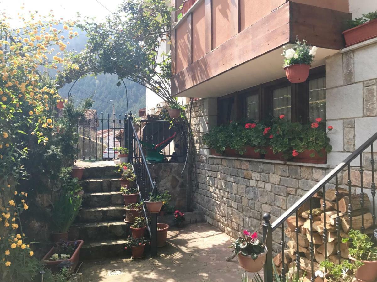 Apartamentos Rurales Los Nogales โคสกายา ภายนอก รูปภาพ